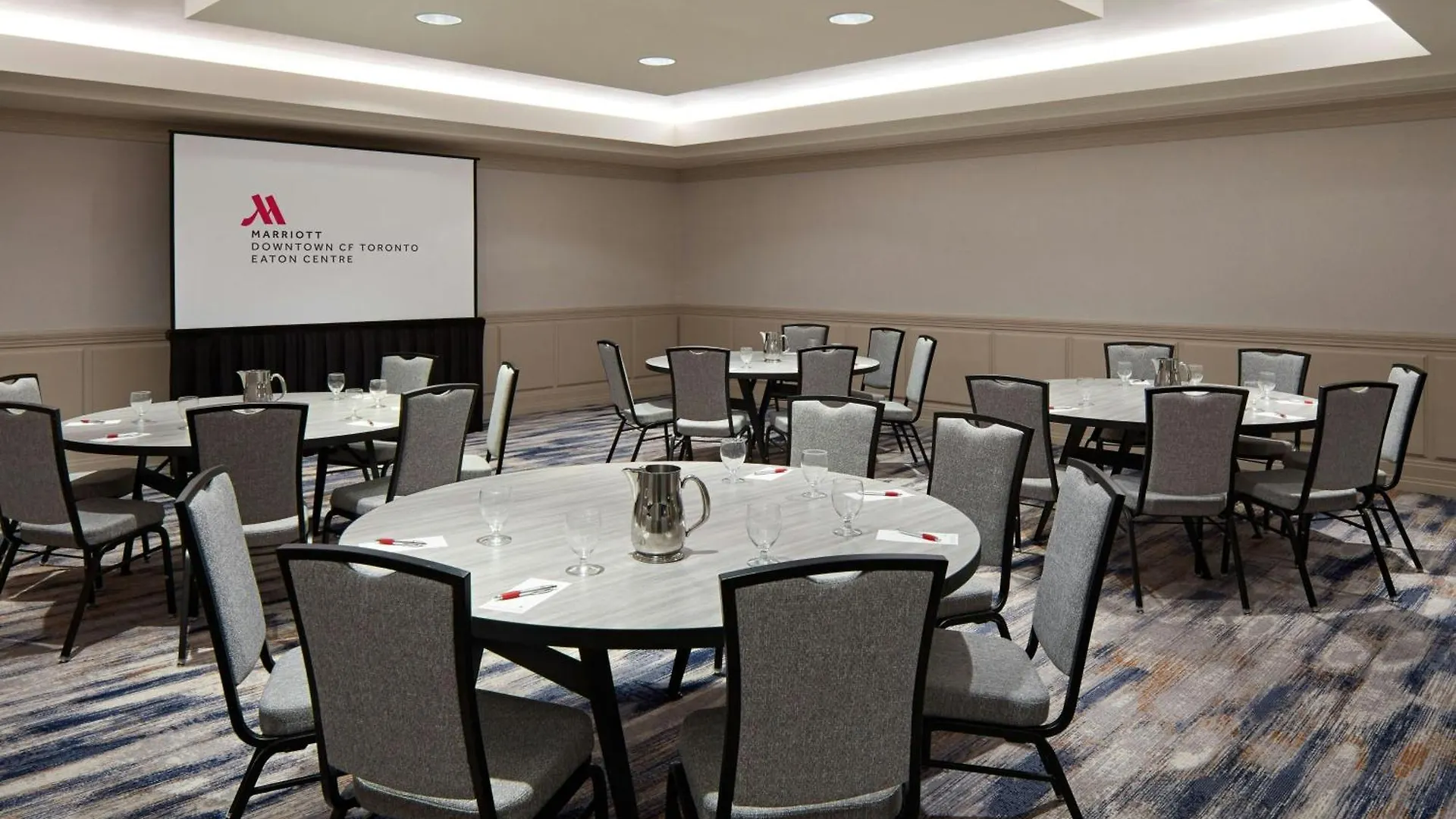 Marriott Downtown At Cf Toronto Eaton Centre 4*,  Canada