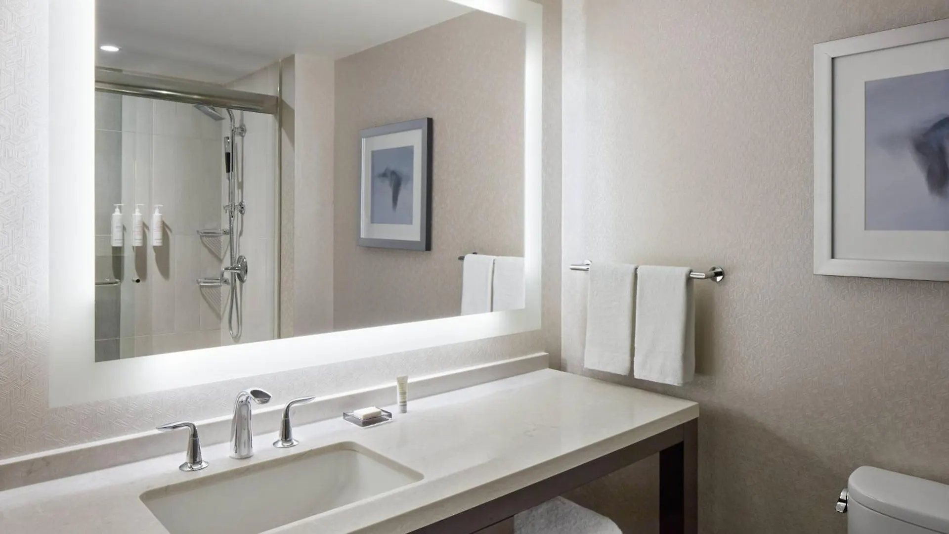 מלון Marriott Downtown At Cf Toronto Eaton Centre
